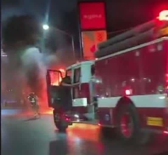 Arde patrulla de la Guardia Nacional 
