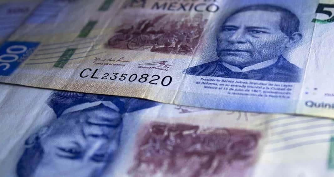 Superpeso perfora las 17.90 unidades
