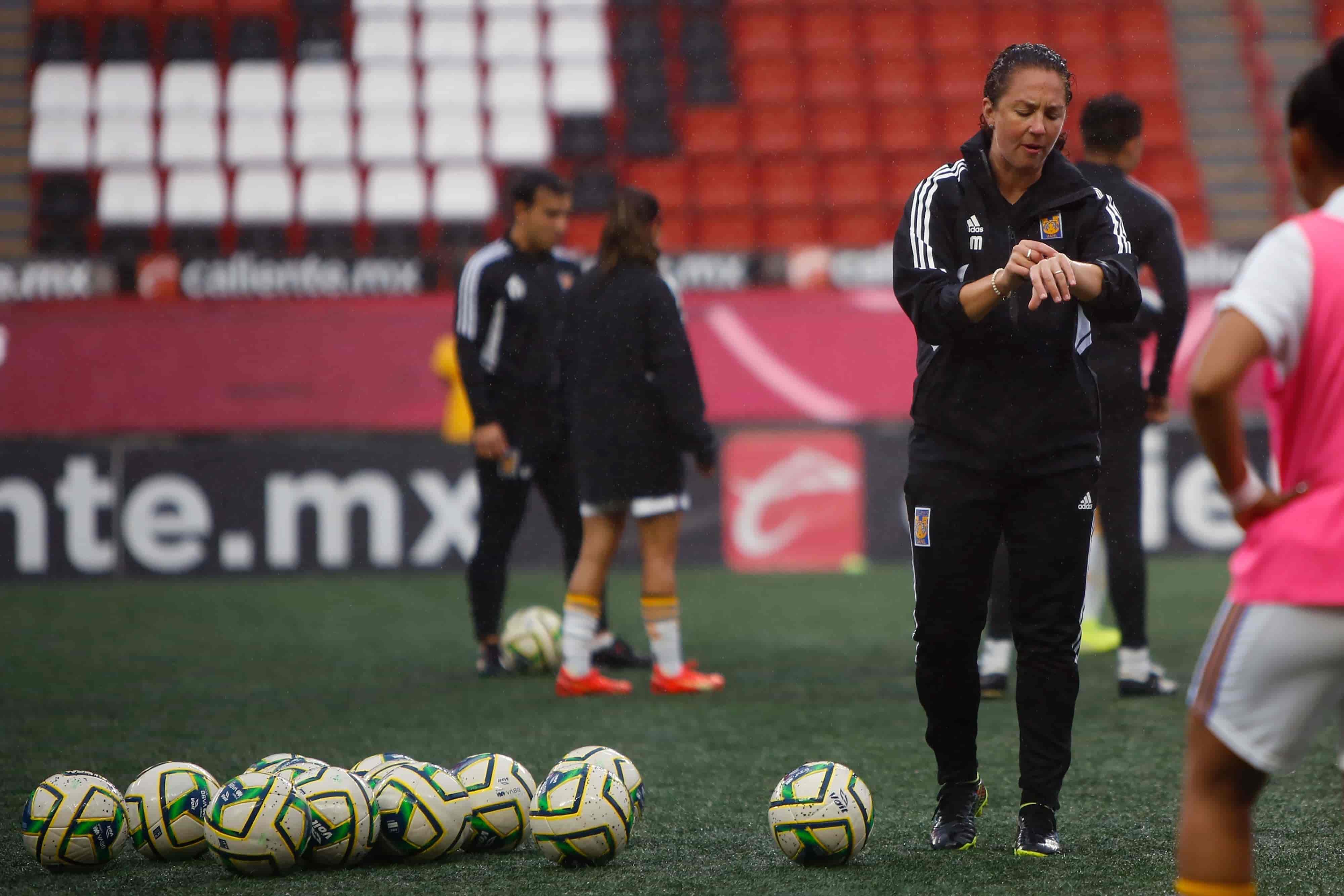 Carmelina Moscato previo al duelo.