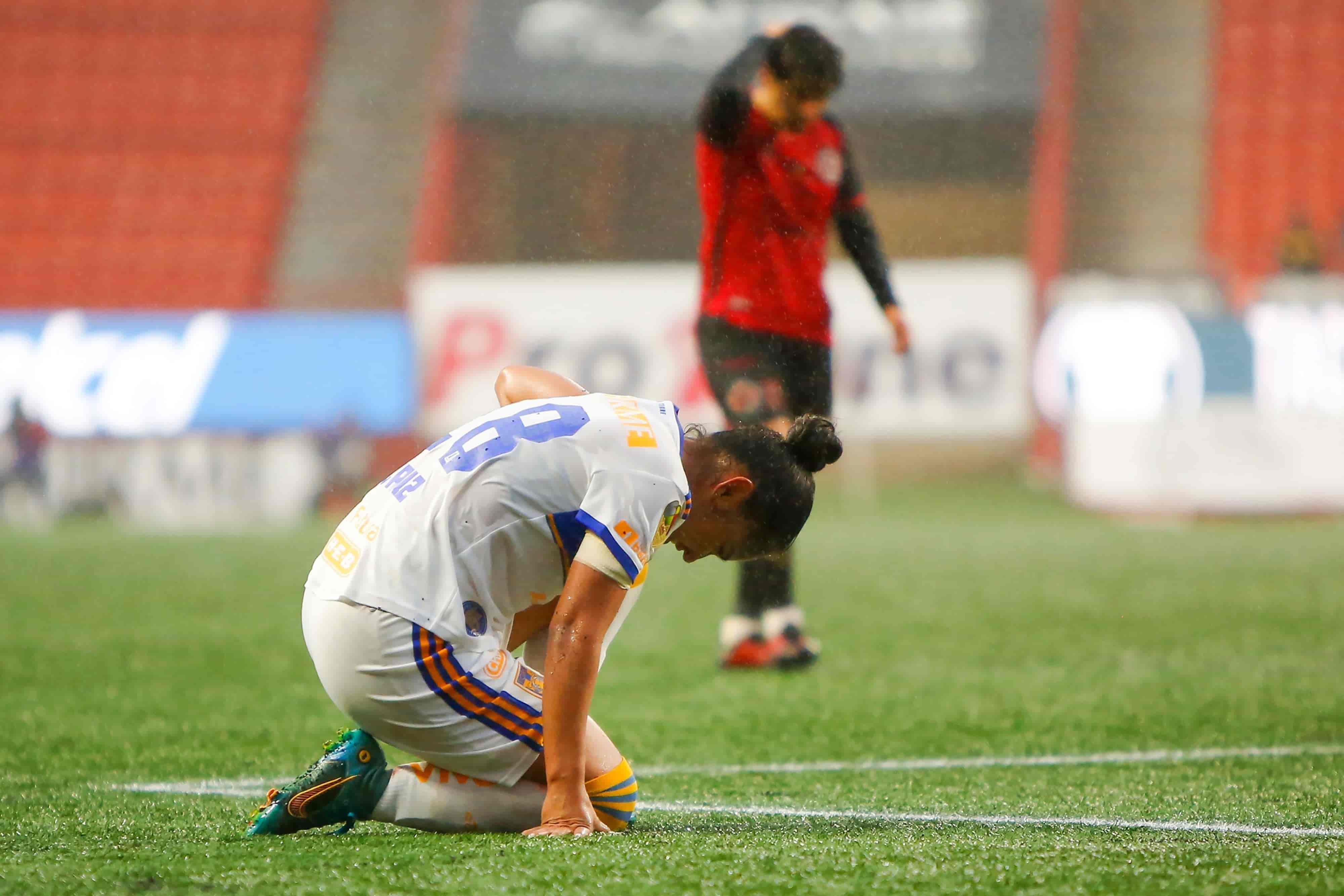 Las felinas vuelven a caer como visitantes.