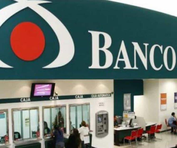 Banco Azteca se ve afuera de los programas sociales