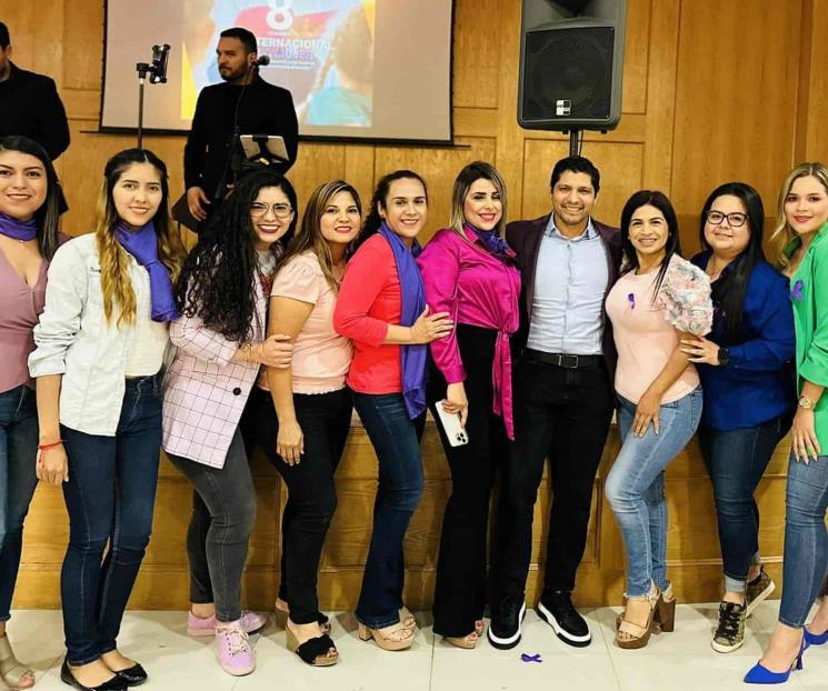 Destacan participación de la mujer dentro de la sociedad