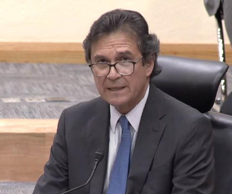 Edmundo Jacobo se reincorpora como secretario del INE