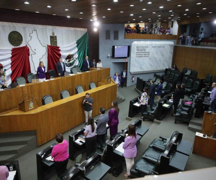 Pese a oposición, entran en vigor reformas a la Constitución Pese a oposición, entran en vigor reformas a la Constitución