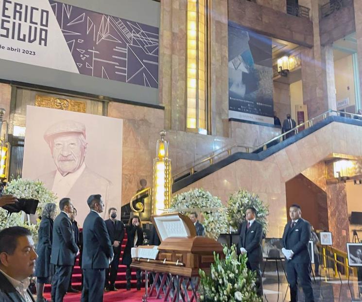 El último aplauso en Bellas Artes a López Tarso