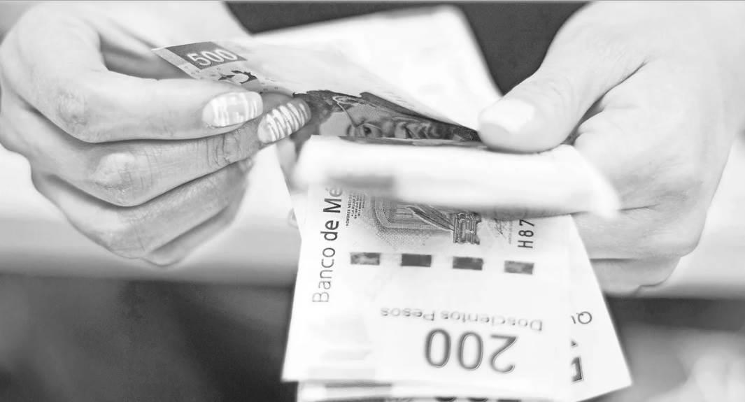 Superpeso pierde fuerza. Cuánto cuesta el dólar