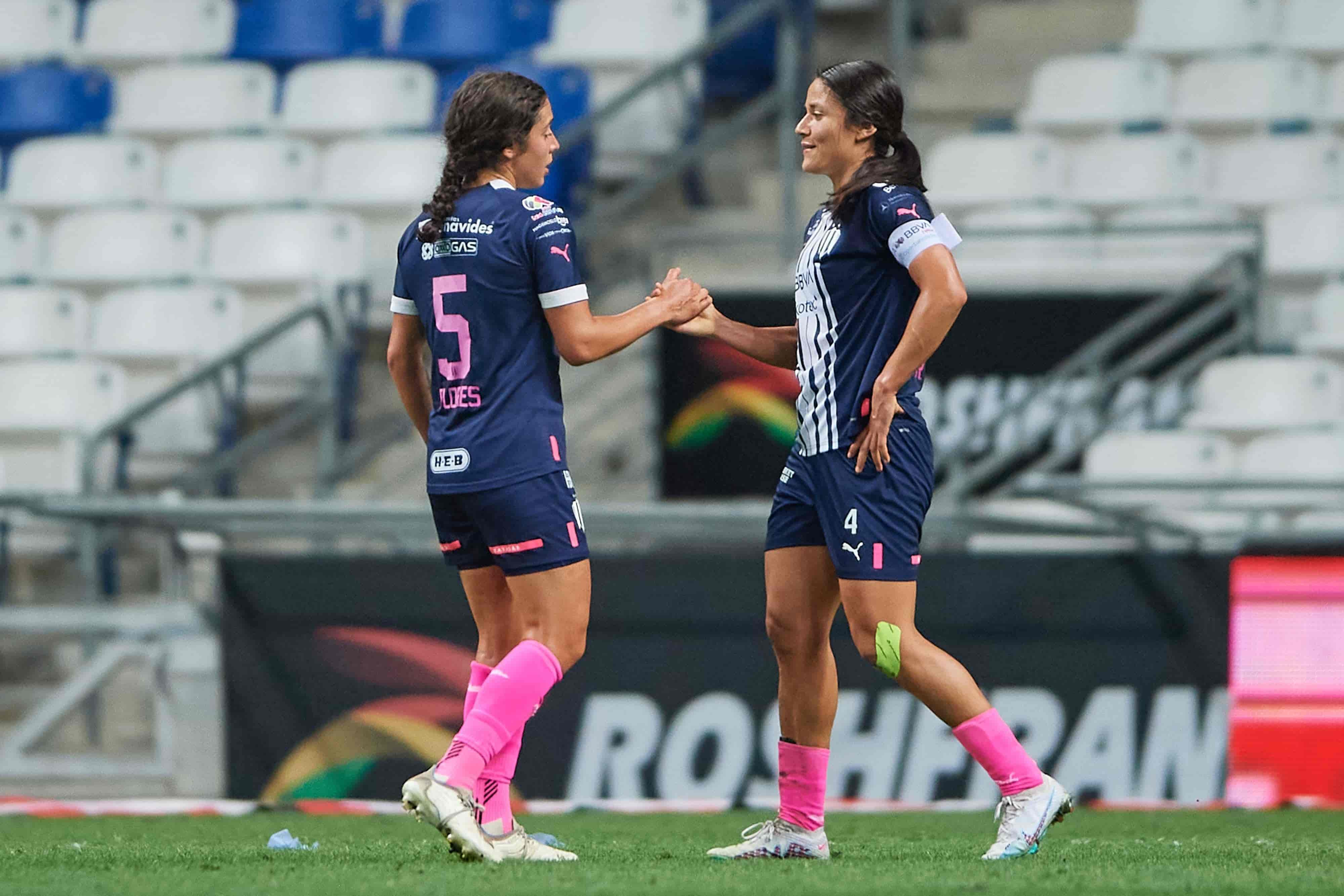 Rebeca Bernal colabora con un gol.