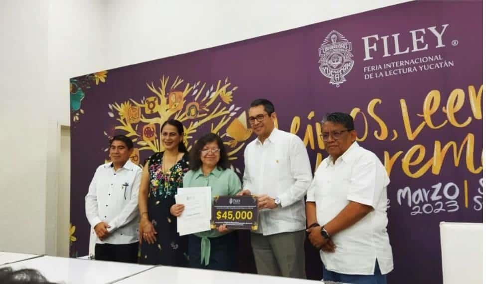 Enlista Virginia Bautista los retos del periodismo cultural