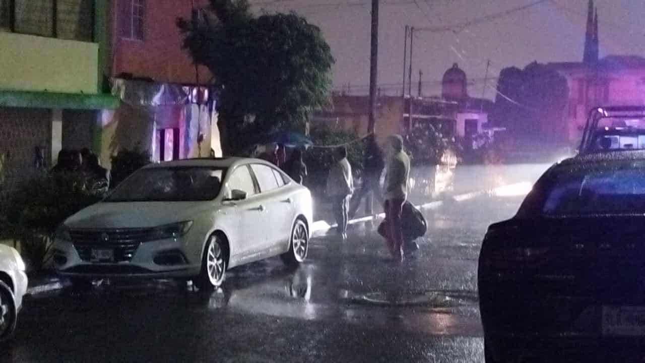 Al momento de encontrarse al interior de su domicilio un hombre fue ejecutado de varios disparos por dos moto-sicarios, en Guadalupe