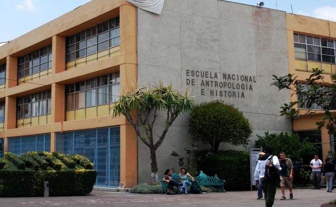 Por falta de pago a profesores, la ENAH se va a paro Por falta de pago a profesores, la ENAH se va a paro