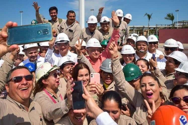 Américo Villarreal entrega primer informe de gobierno a AMLO