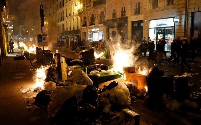 Logra Macron aprobar reforma a las pensiones