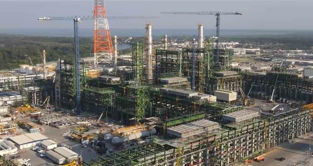 Asegura que Dos Bocas comenzará a producir gasolina en julio