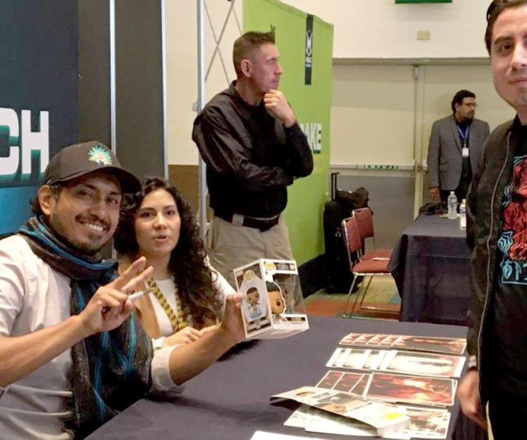 Prende Tenoch Huerta  convención de cómics