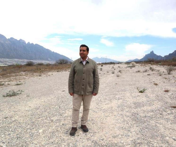 Recorre Nava terrenos de Tesla y Hospital