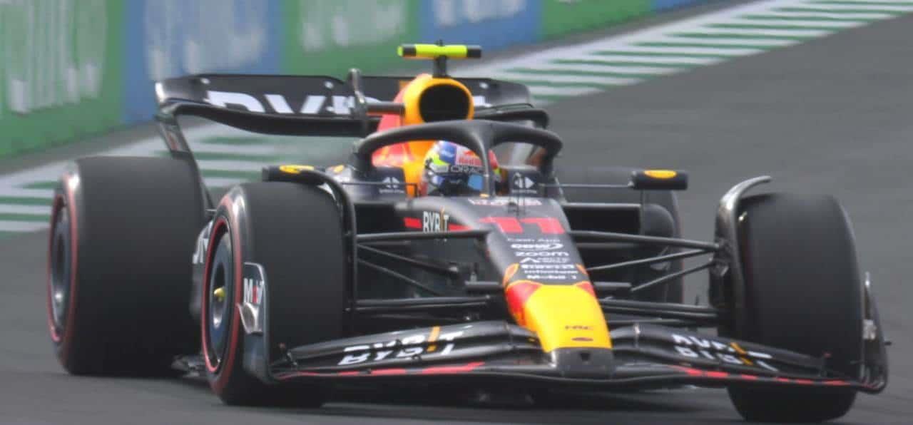 Pole de Checo en Arabia