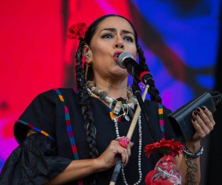 Canta Lila Downs por las desaparecidas