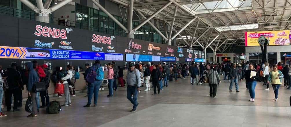 Abarrotan la Central para  disfrutar puente largo