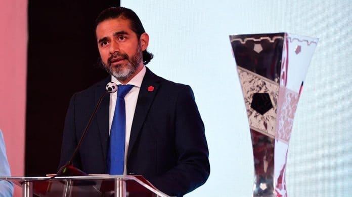 Es Héctor Lara nuevo director deportivo de Rayados