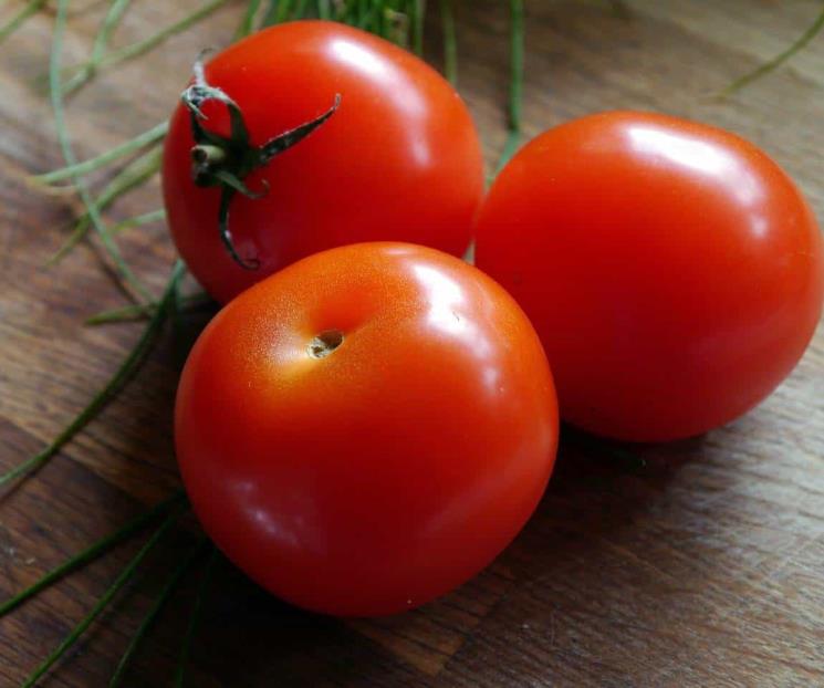 ¿Quiénes deben evitar comer jitomate? ¿Quiénes deben evitar comer jitomate?