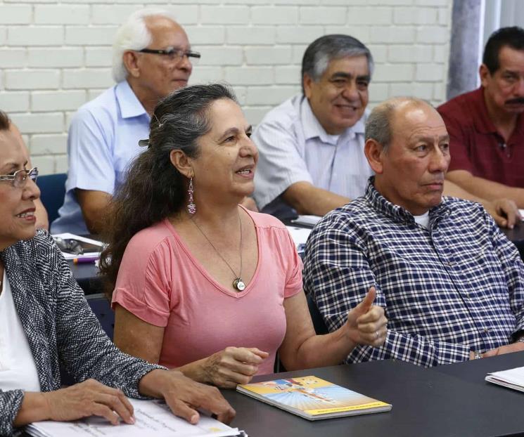 Aprueban dar a abuelitos becas de capacitación Aprueban dar a abuelitos becas de capacitación