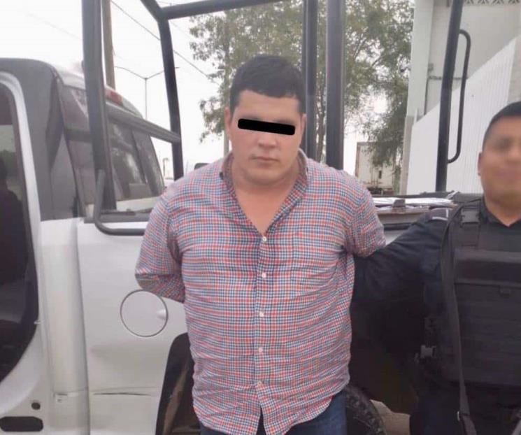 Agrede a su esposa y a su bebé