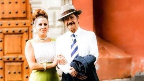 La última foto de Rebecca Jones para dar adiós a López Tarso