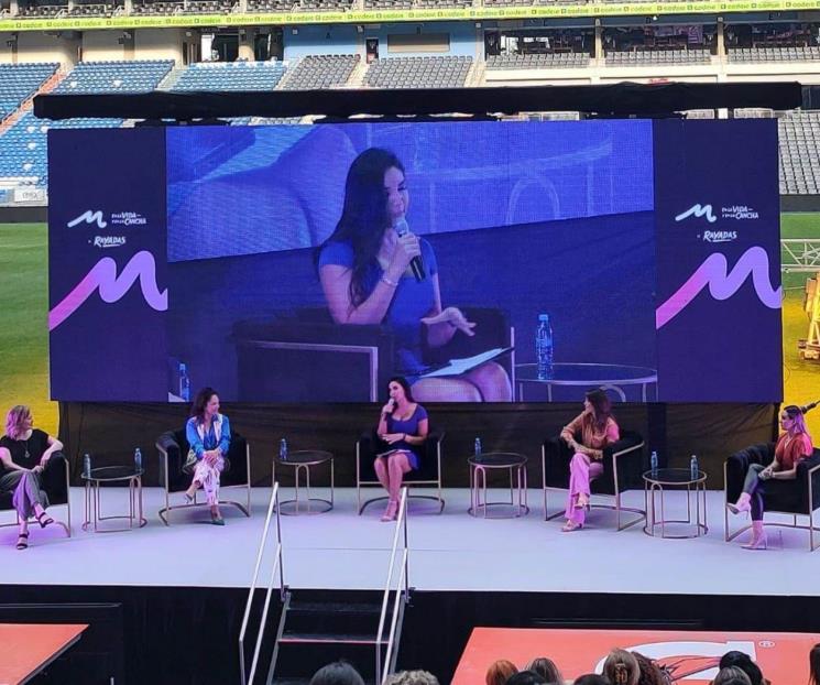 Realizan Rayadas foro sobre la importancia de la mujer Realizan Rayadas foro sobre la importancia de la mujer