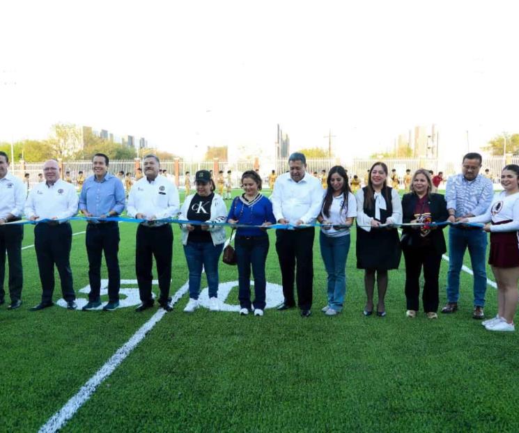 Inaugura SN cancha en la UANL 