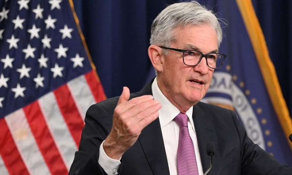 Eleva Reserva Federal tasa a su mayor nivel en 15 años