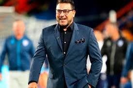 Mohamed, el nuevo técnico de Pumas