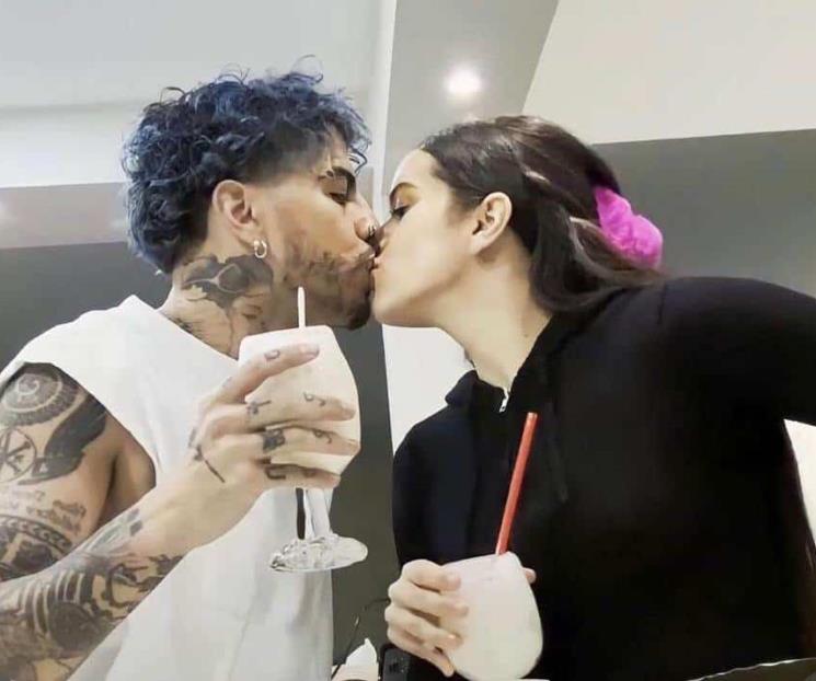 Así inició la historia de amor de  Rosalía y Rauw Alejandro