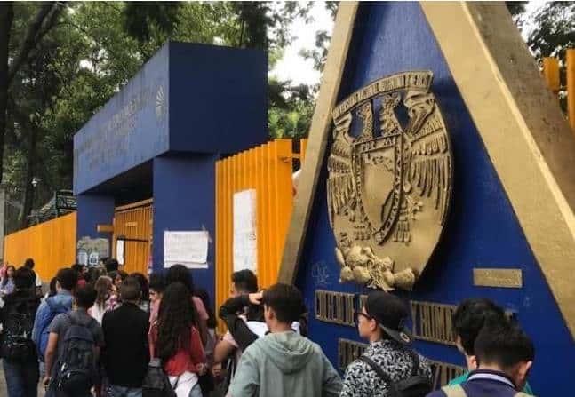 Toman plantel por agresión sexual Toman plantel por agresión sexual