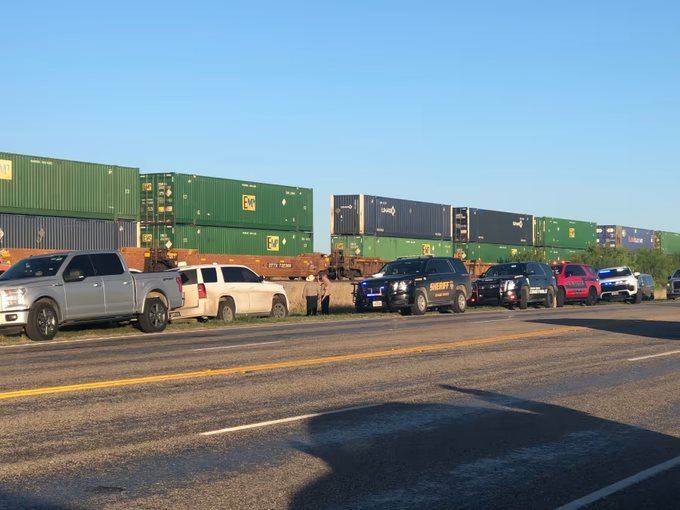 Mueren dos migrantes sofocados en un tren