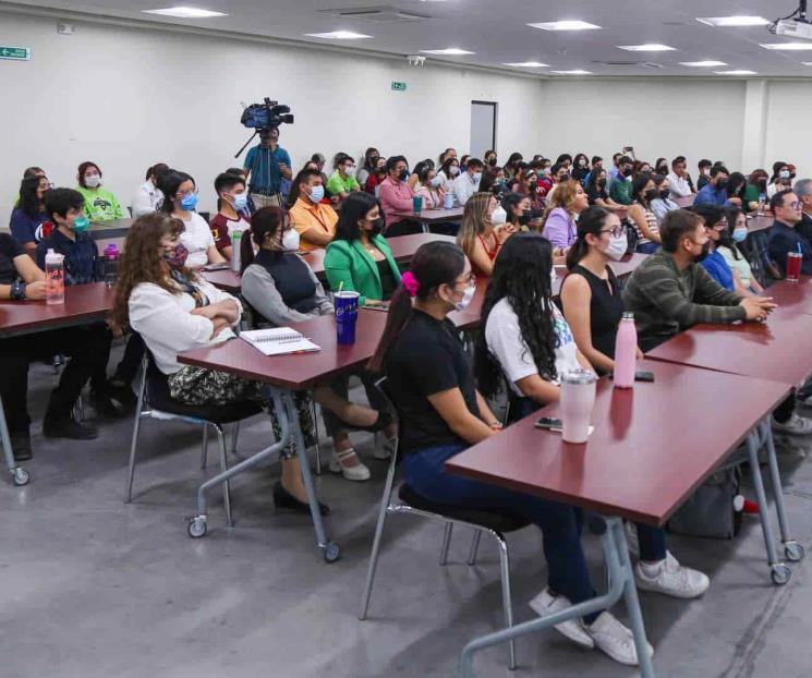 Son estudiantes líderes y promotores del sello sustentable