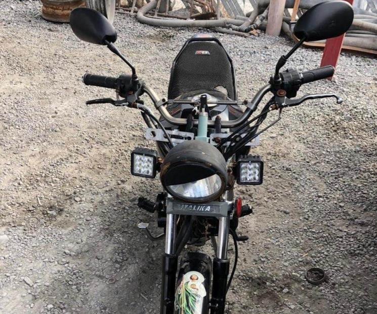 Detienen a ladrón de moto en Santa Catarina