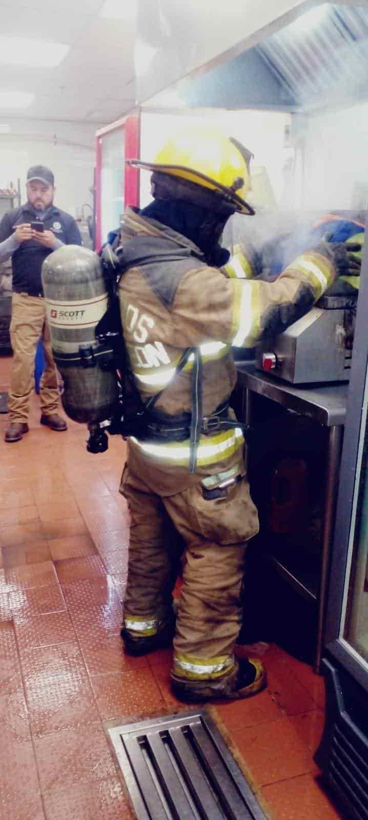 Alarma conato de incendio en restaurante