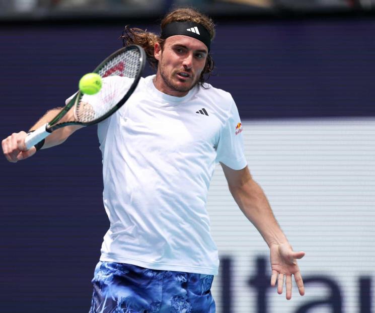 Avanza Stefanos Tsitsipas en Miami