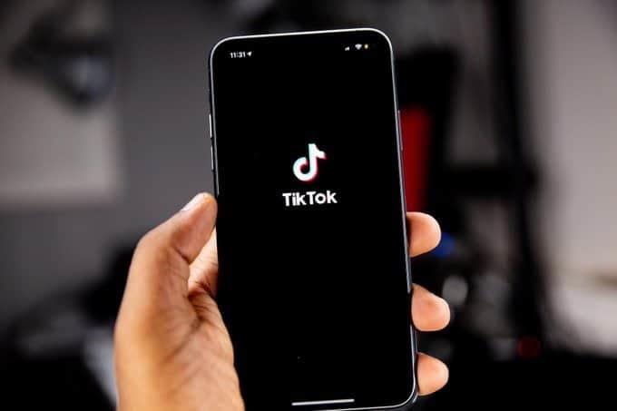 AMLO dice que no le preocupa TikTok y no impedirá su uso