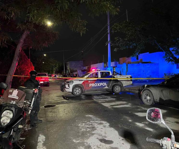 Hallan cuerpo encobijado en vivienda Hallan cuerpo encobijado en vivienda