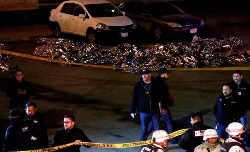 AMLO pide a Gertz Manero atender investigaciones de incendio AMLO pide a Gertz Manero atender investigaciones de incendio