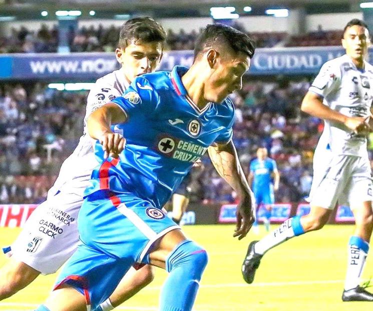 Cruz Azul rescata empate ante Gallos