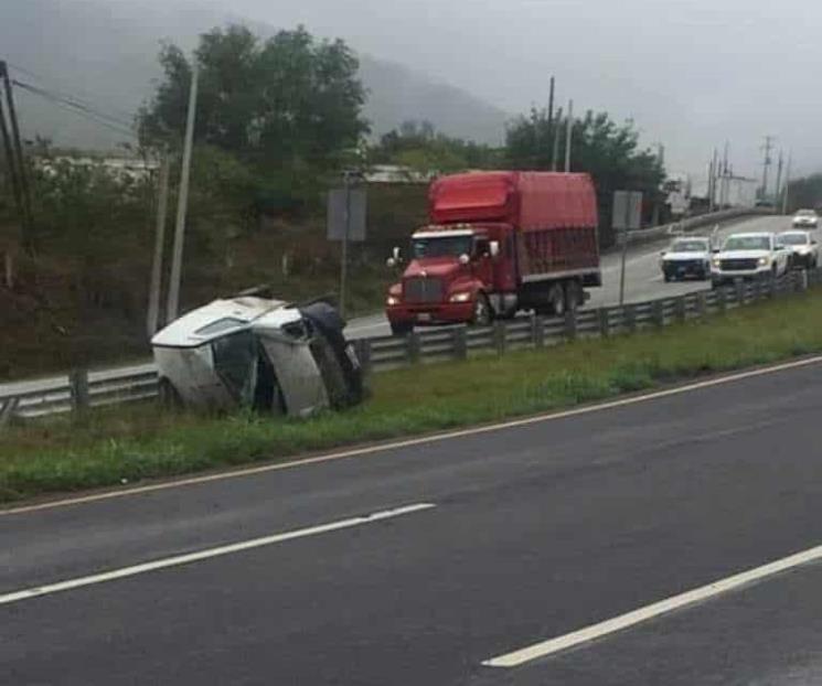 Vuelca en la Carretera Nacional