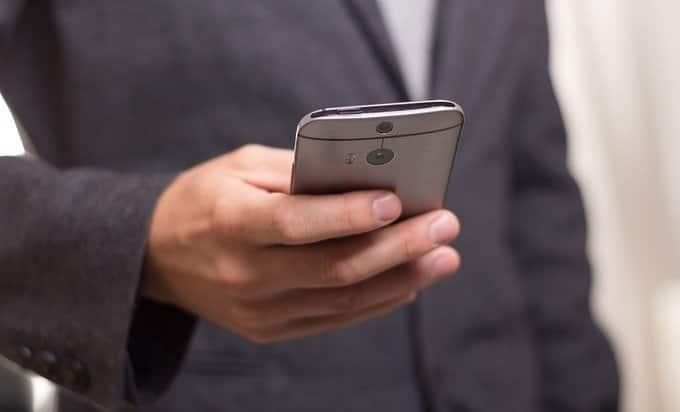 Hombre llama más de 800 veces a su exnovia en EU