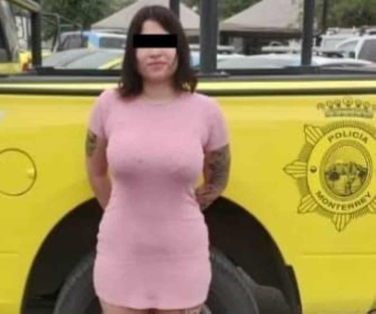 Detienen a mujer por robo y extorsión Detienen a mujer por robo y extorsión