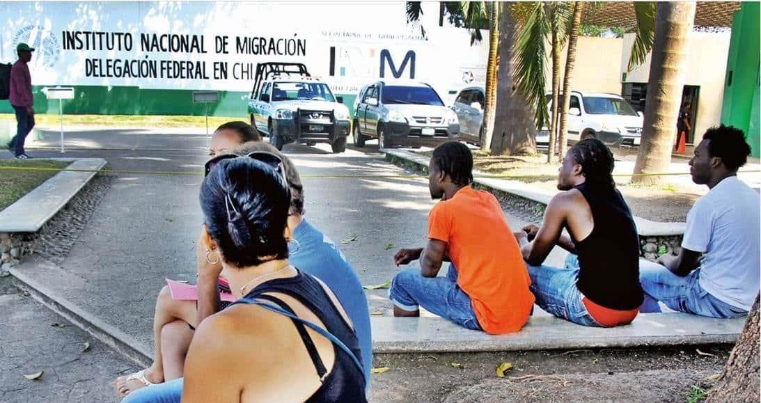 Señalan que estaciones del INM funcionan como cárceles