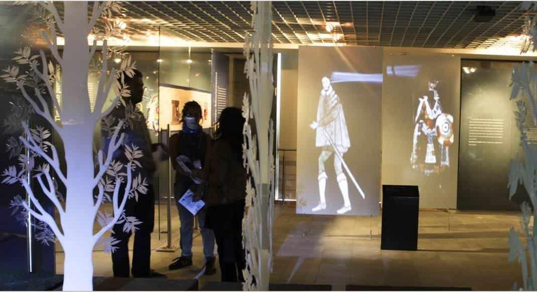 La crítica en su laberinto foro La crítica en su laberinto foro