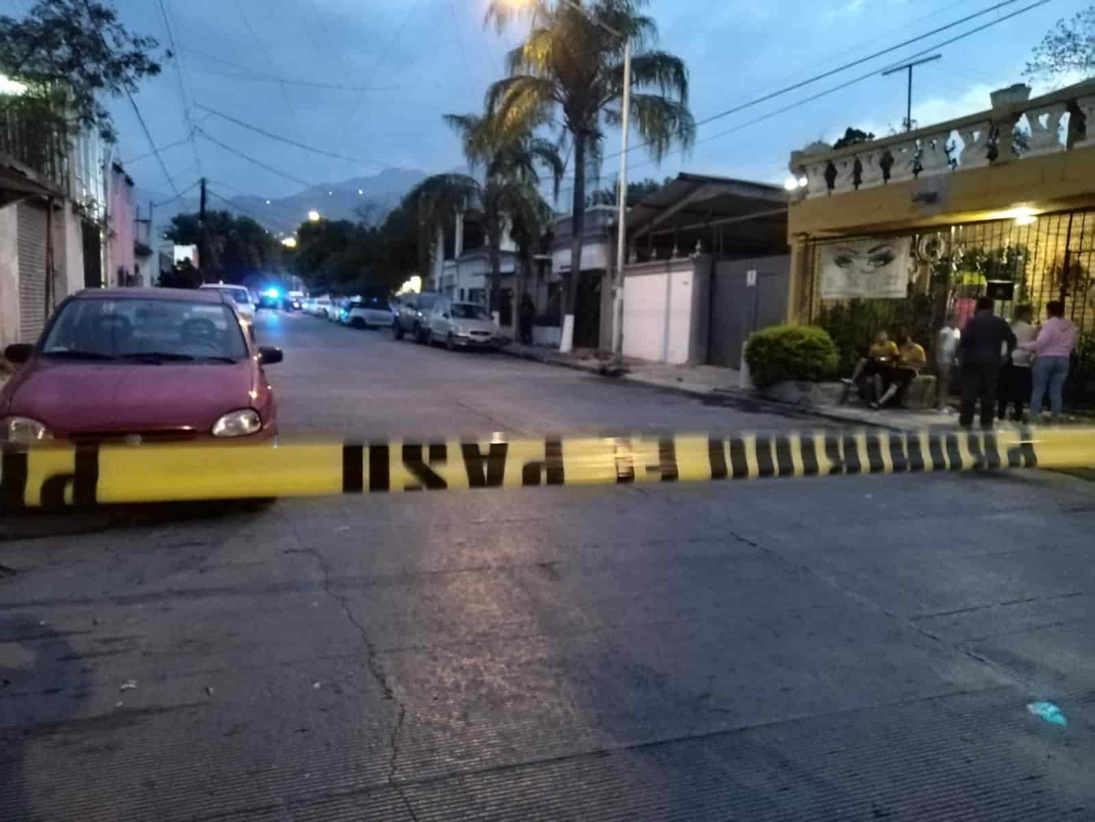 Un joven fue atacado a balazos por al menos dos pistoleros, en la colonia Independencia