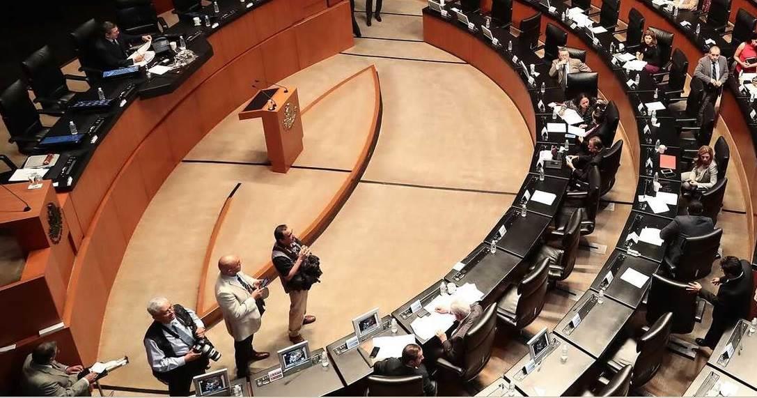 Morena rompe quórum en Senado