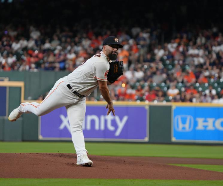 Se va Urquidy sin decisión en victoria de Astros